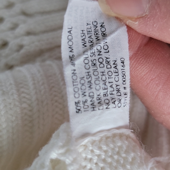 Club Monaco Mesh Sweater - Picture 5 of 6